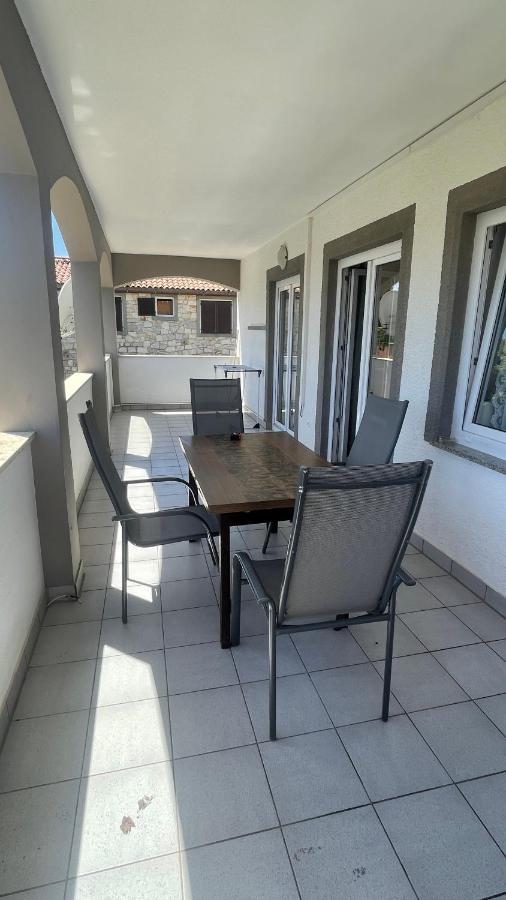 Apartments & Zimmer Jasmine Funtana Exterior foto