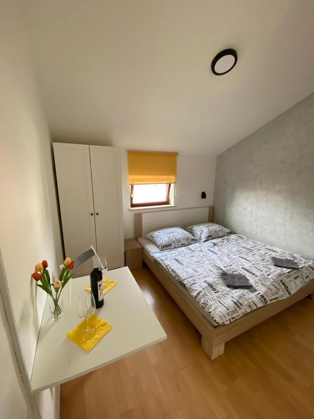 Apartments & Zimmer Jasmine Funtana Exterior foto